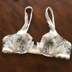 Victoria’s Secret bra unlined